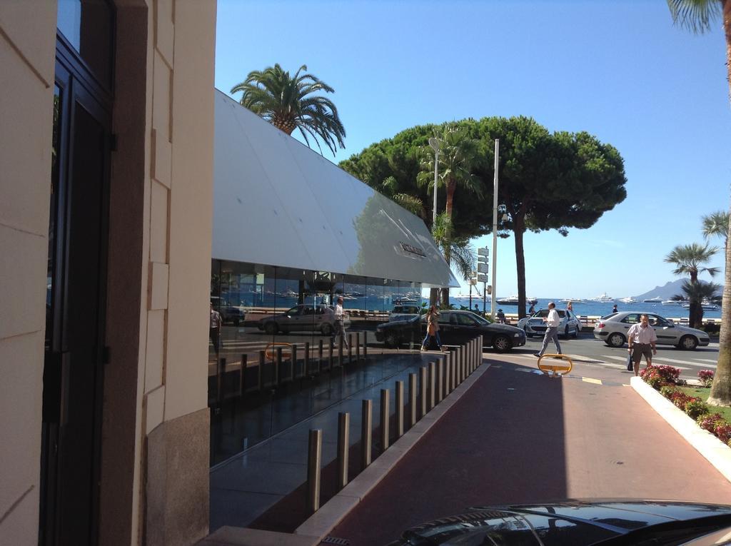 Cannes, Croisette, Palais Miramar Pokoj fotografie