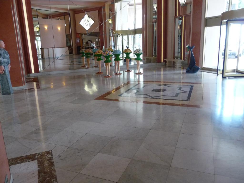 Cannes, Croisette, Palais Miramar Exteriér fotografie